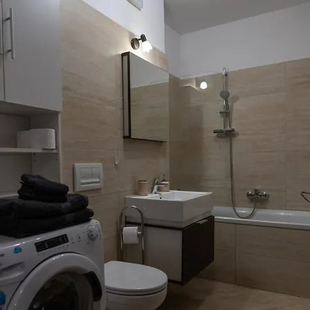 A&T Centralapartment-Freeparking Brasov Exterior photo