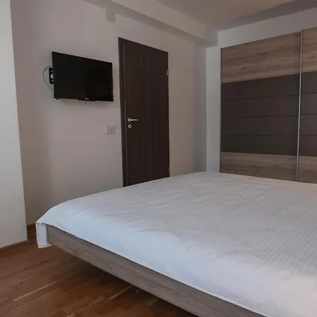 A&T Centralapartment-Freeparking Brasov Exterior photo